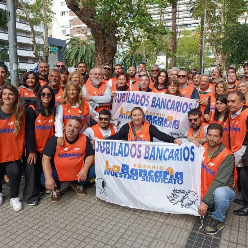 Marcha por los jubilados y jubiladas en Rosario4