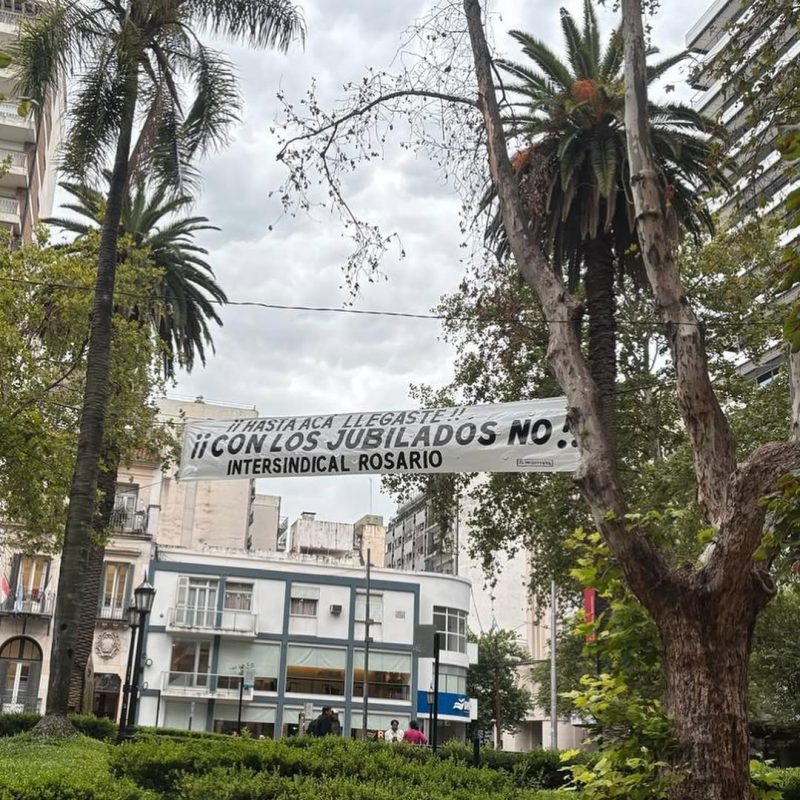 Marcha por los jubilados y jubiladas en Rosario8